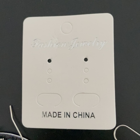 Set of 5 Black History Earrings - Picture 4 of 9